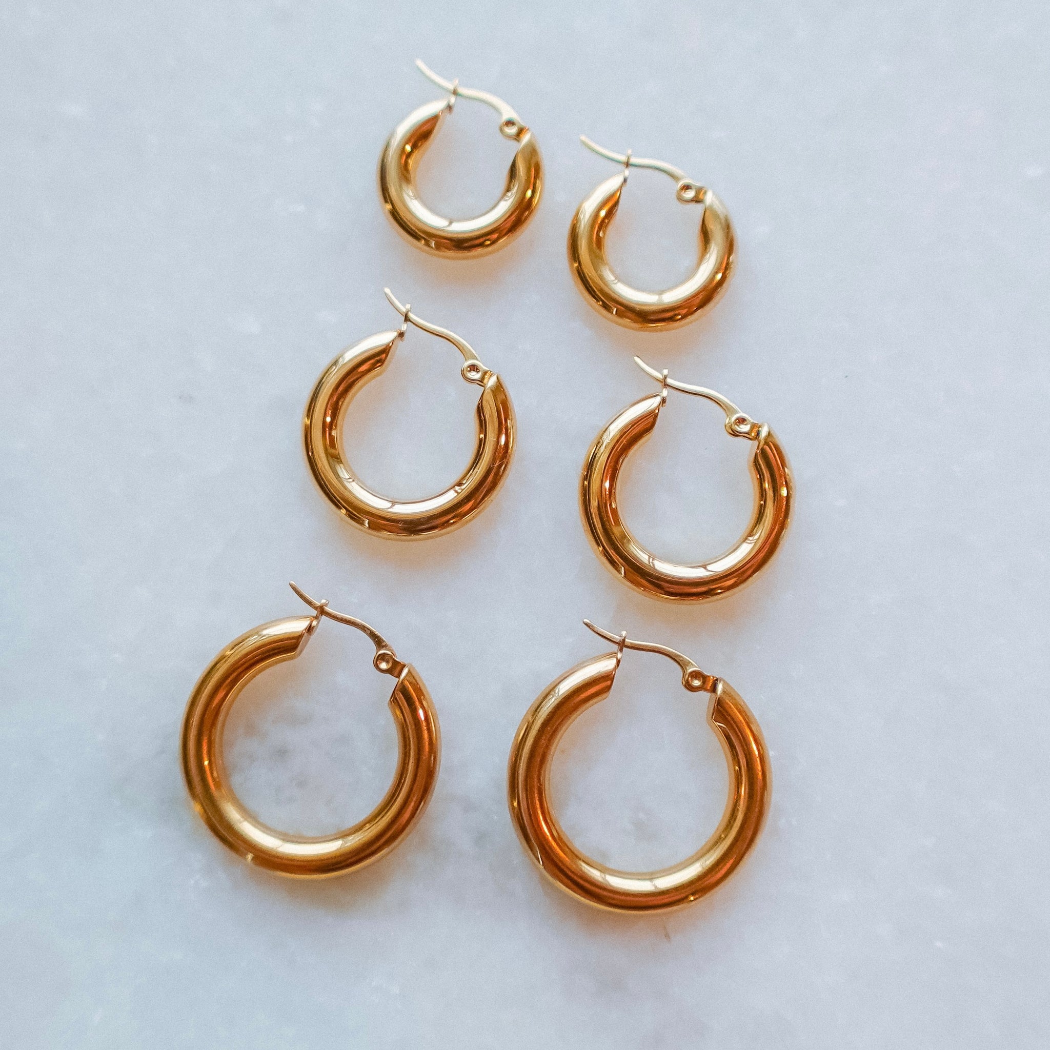 あい Classic Hoops Thick Small Gold KIKICHIC | NYC | Small Thick
