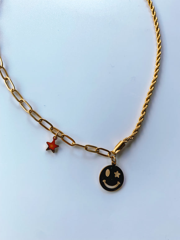 Star smiles necklace