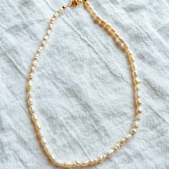 Small pearl beaded necklace