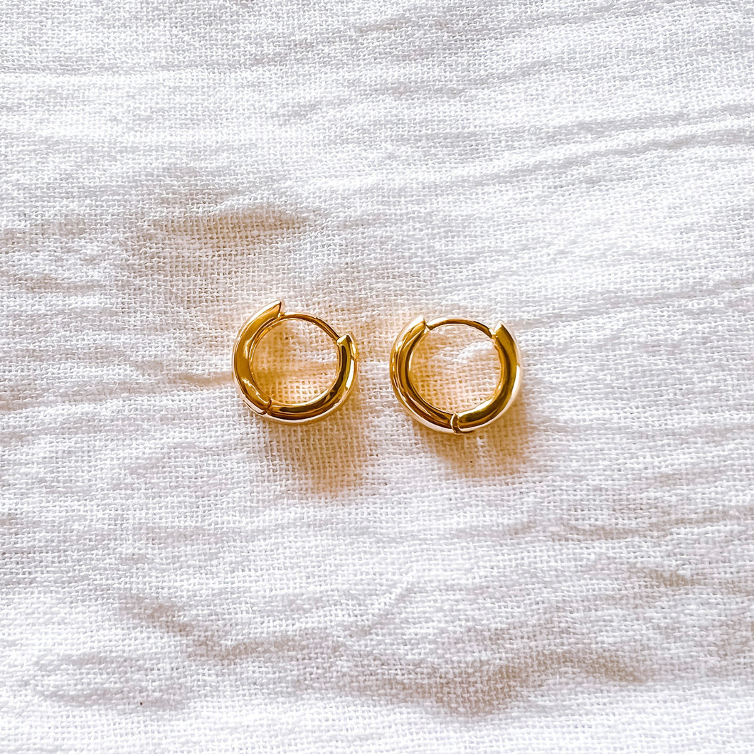 Simple gold hoops